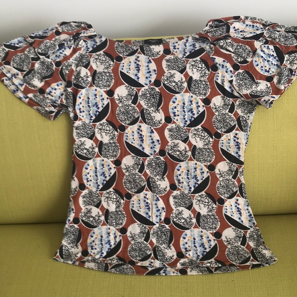 Printed Ruffle Sleeve Top - Picture 7 of 7